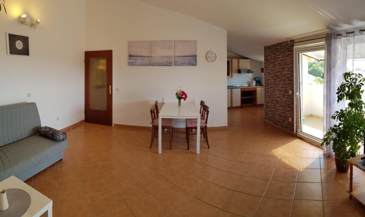 Apartments Lori Porec Luaran gambar