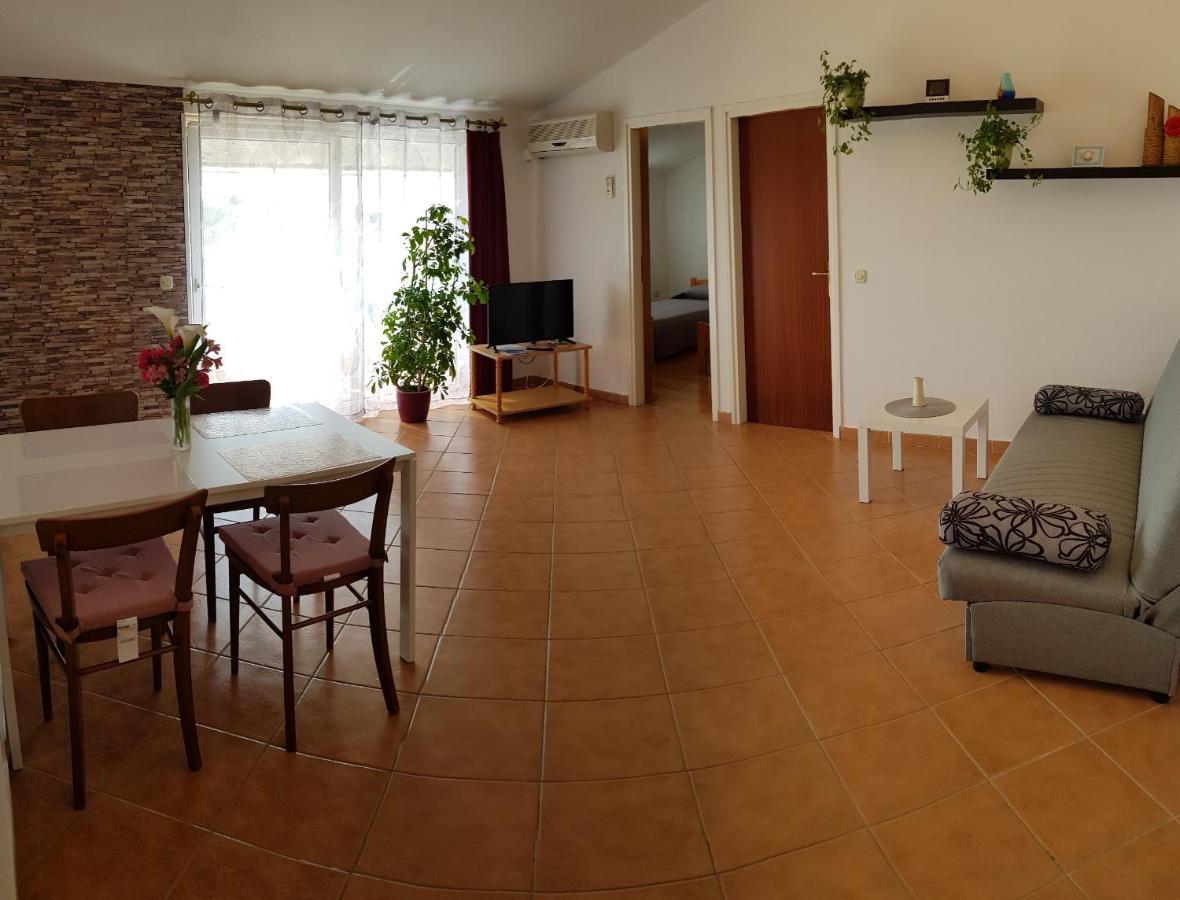 Apartments Lori Porec Luaran gambar