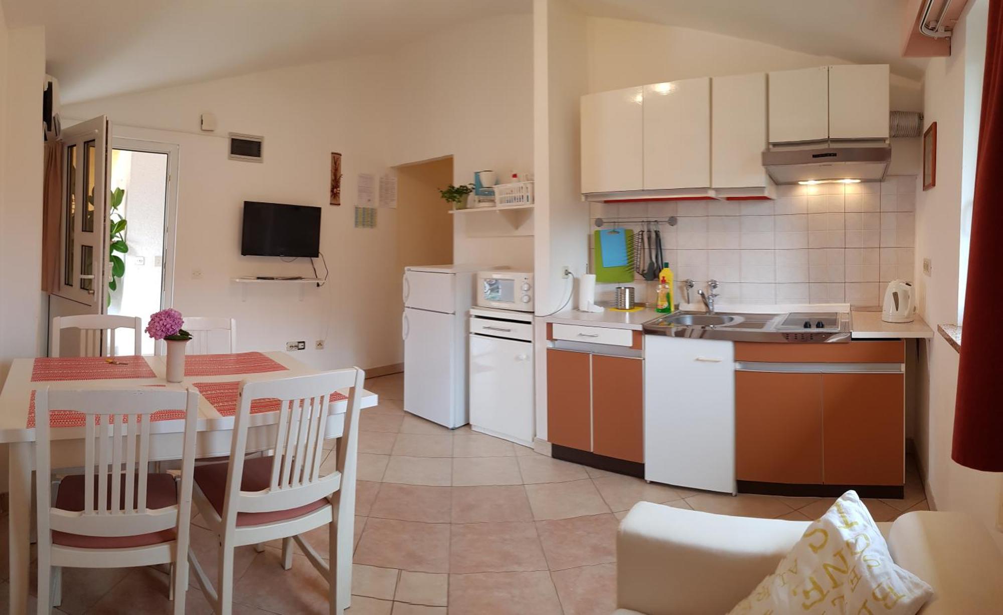 Apartments Lori Porec Bilik gambar